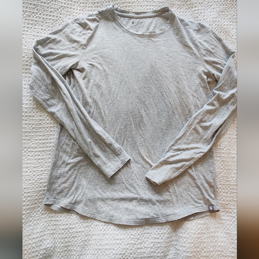 Figs Heather Gray V-Neck Top